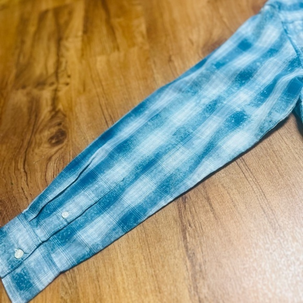 Distressed Shirt - Picture 4 of 15